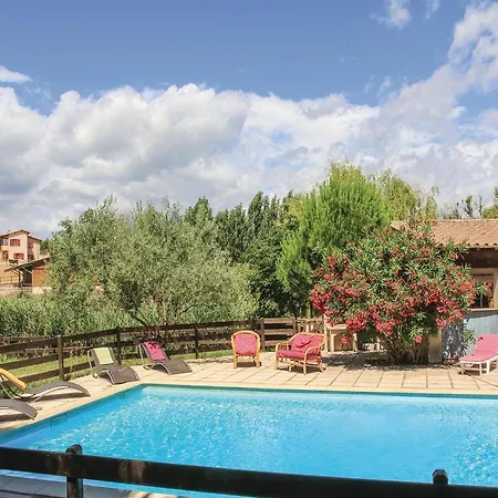 Six-bedroom Holiday In * Savasse