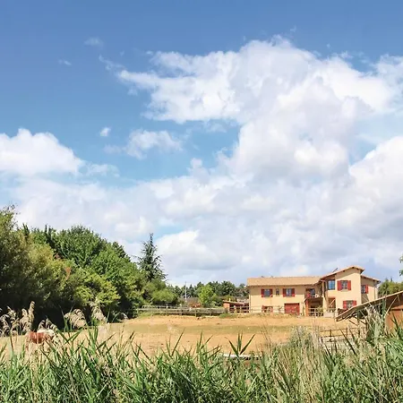 Six-bedroom Holiday In